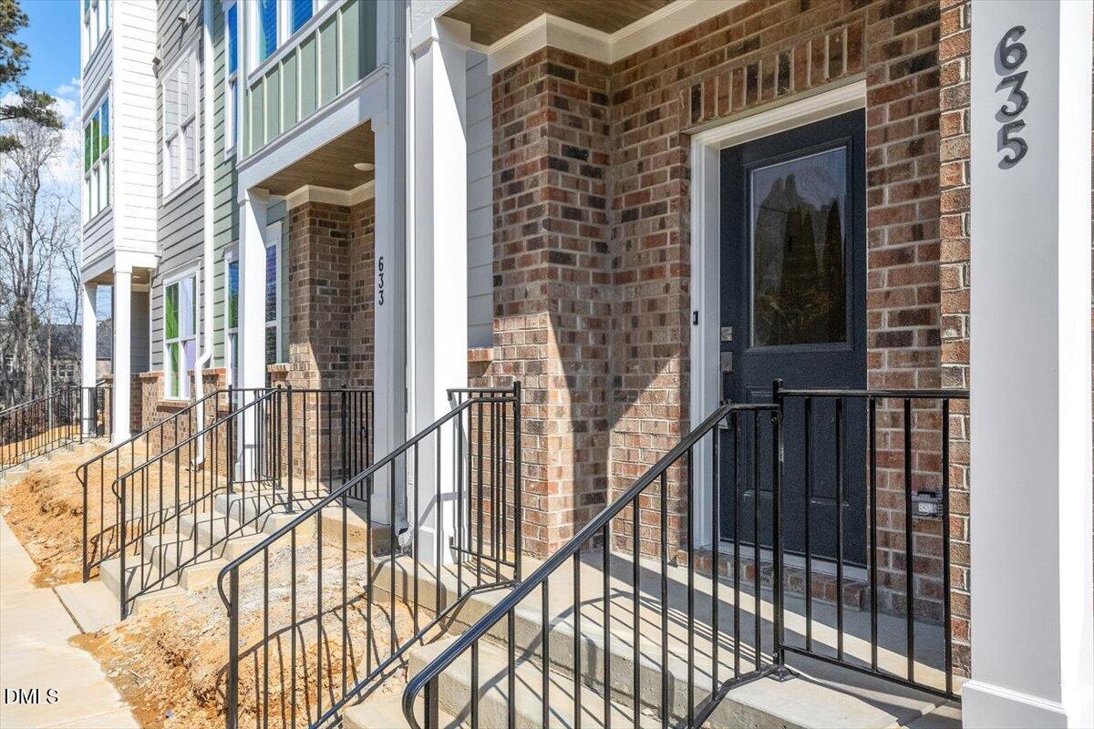 2286 Apex Peakway