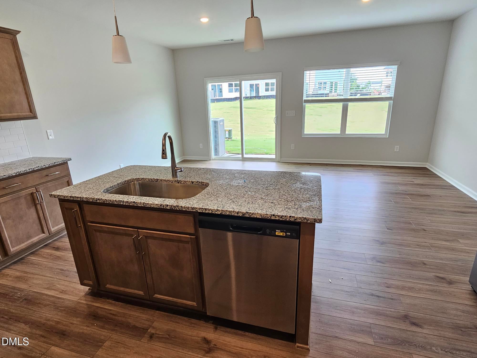 231 Elyse Overlook Lp 38