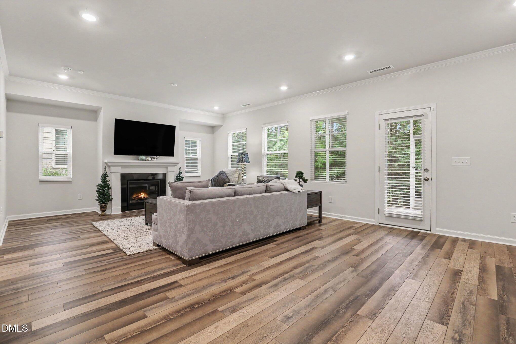 5811 Humanity Lane