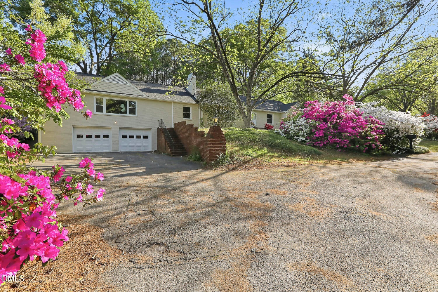 303 Holland Road