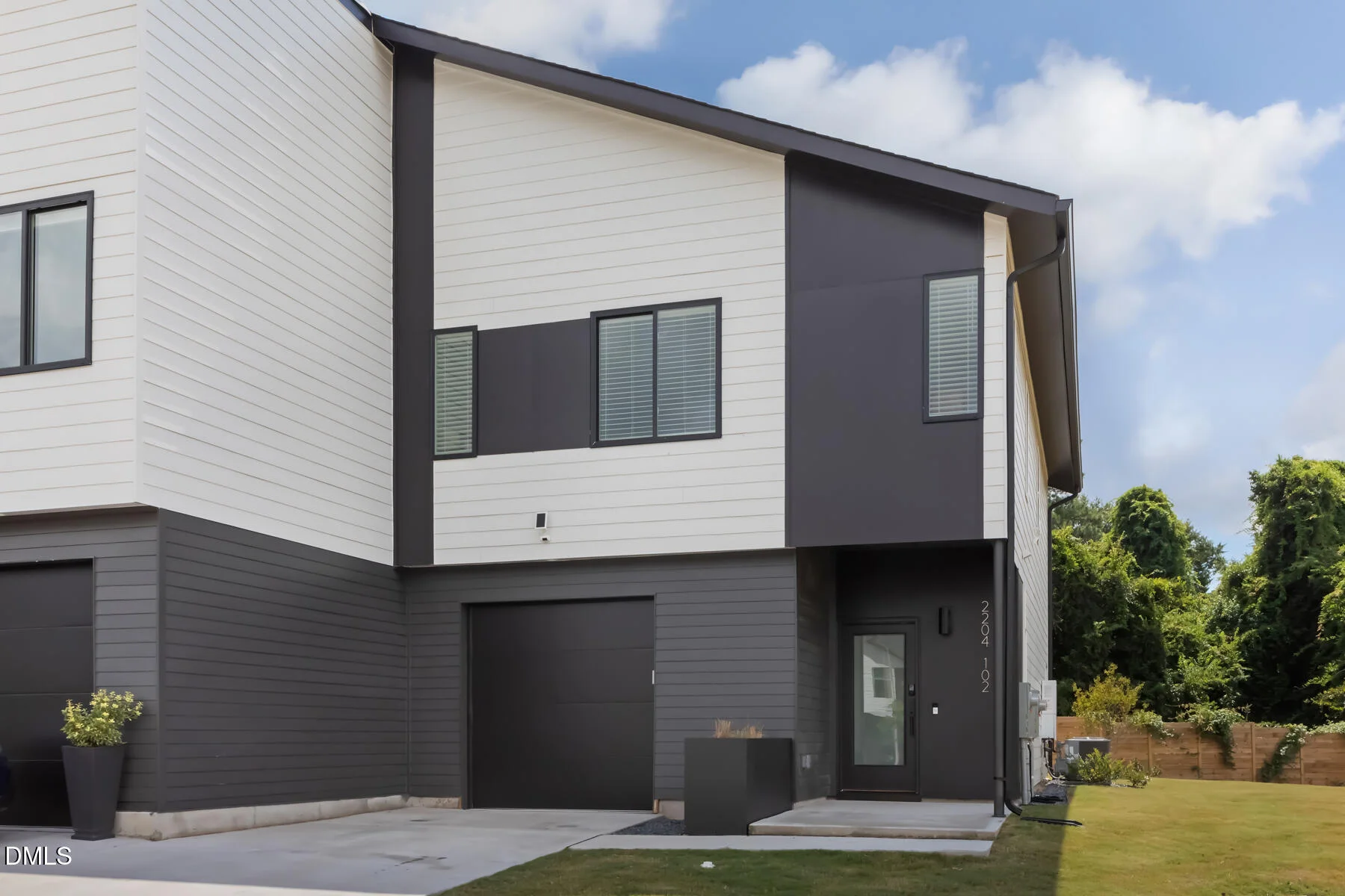 2204 Millbank Village Court Unit #102