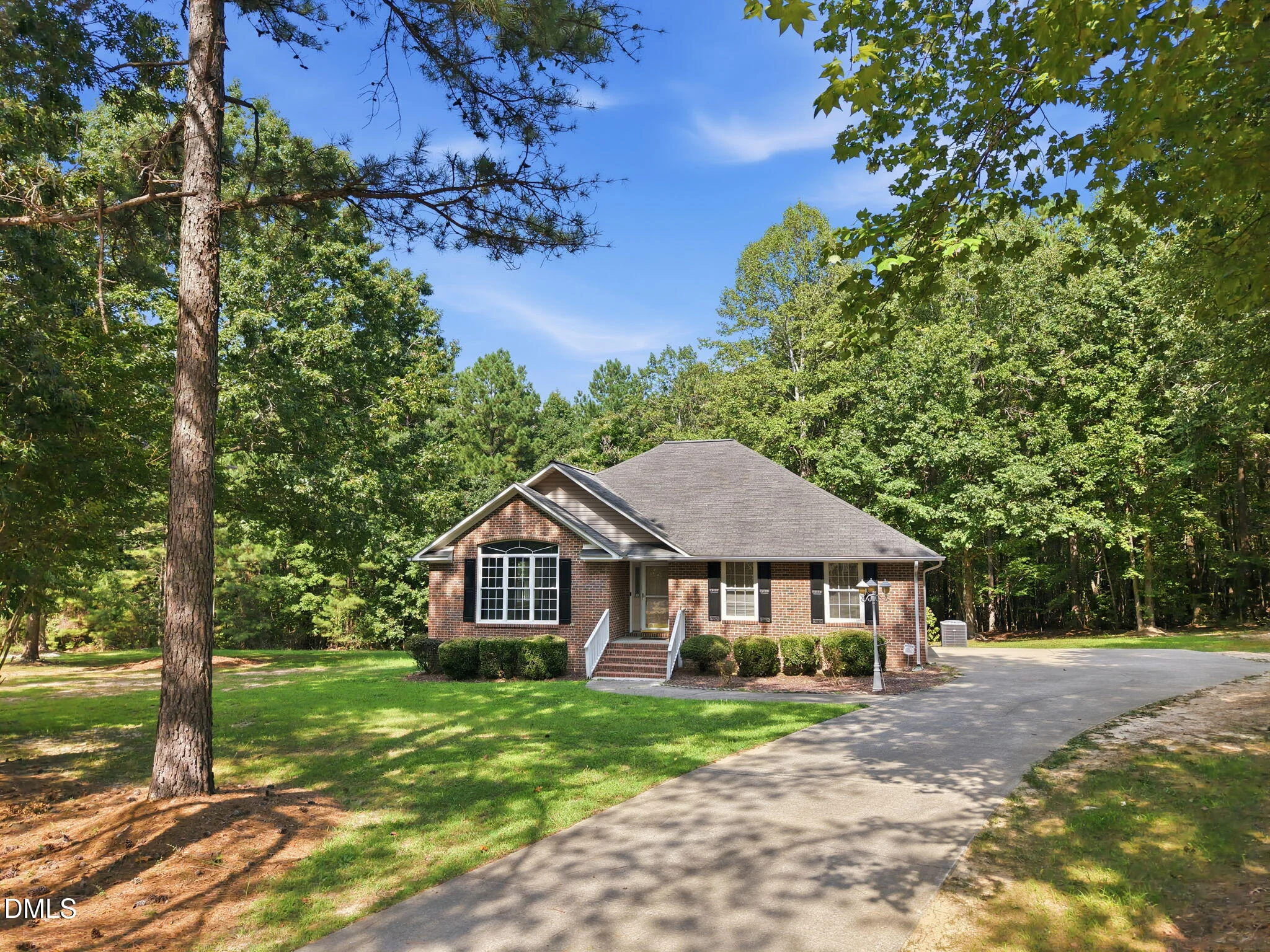 606 Dabney Woods Lane