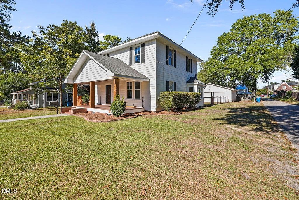 710 W Divine Street