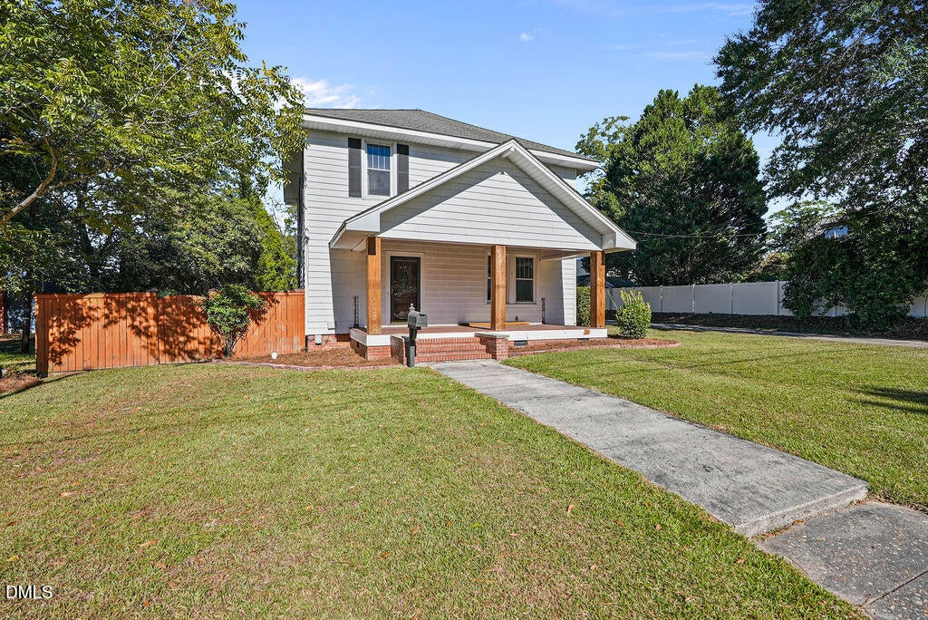 710 W Divine Street