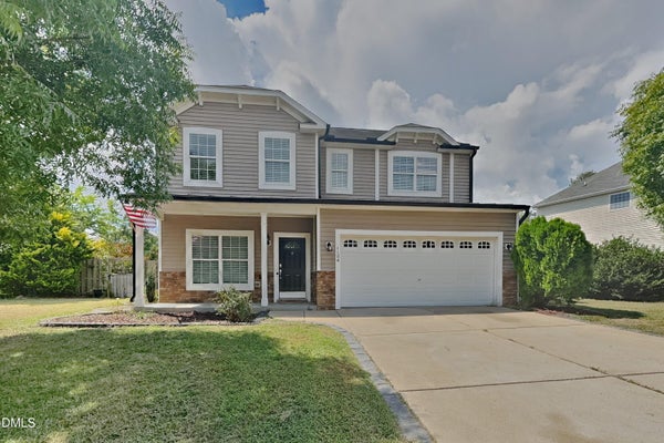 1104 BRAEMAR HIGHLAND DR, ZEBULON, NC 27597 - Image 788b9a7febf14a1a0ebdbb0ac6161578/1179856514