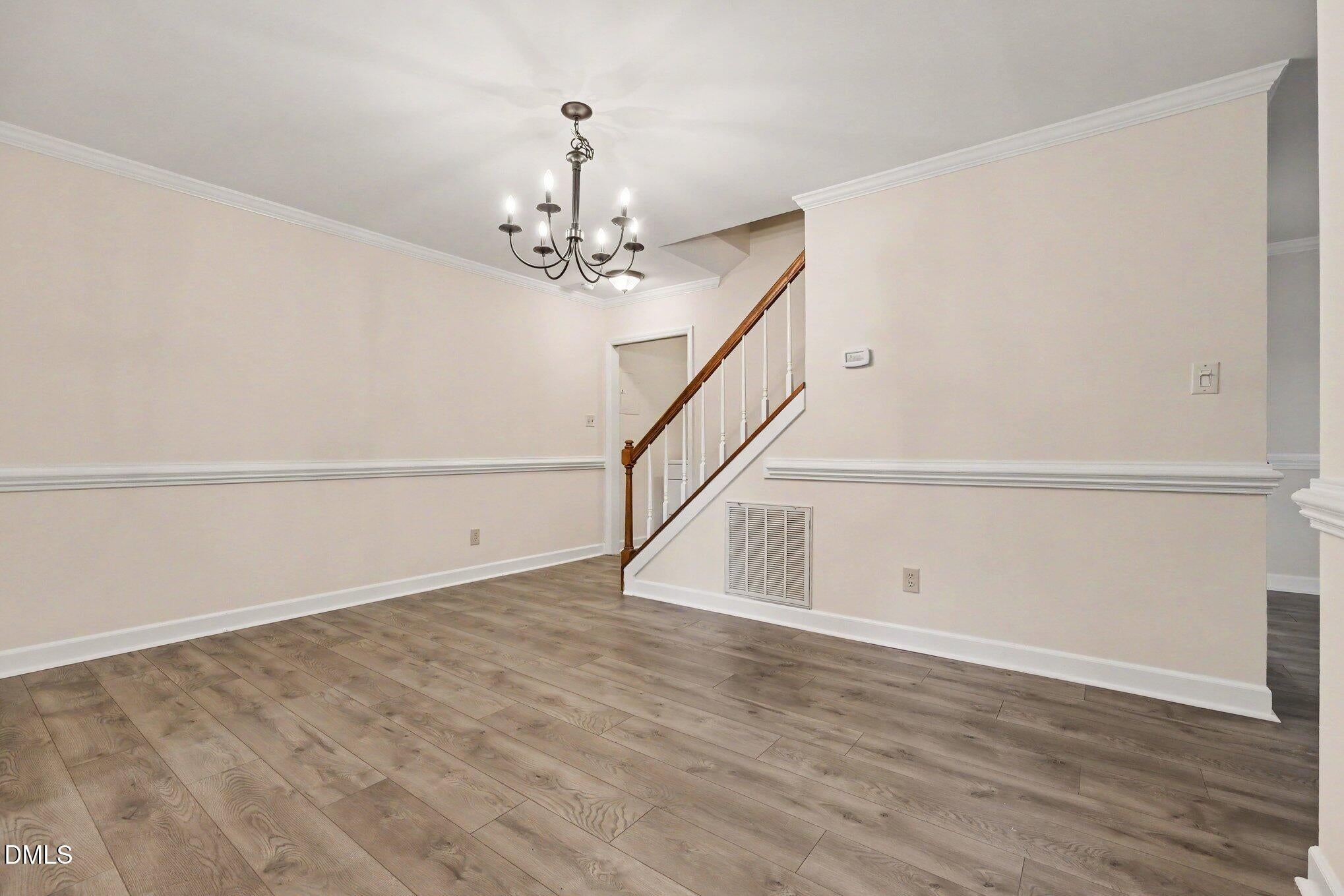 473 Summerwalk Circle