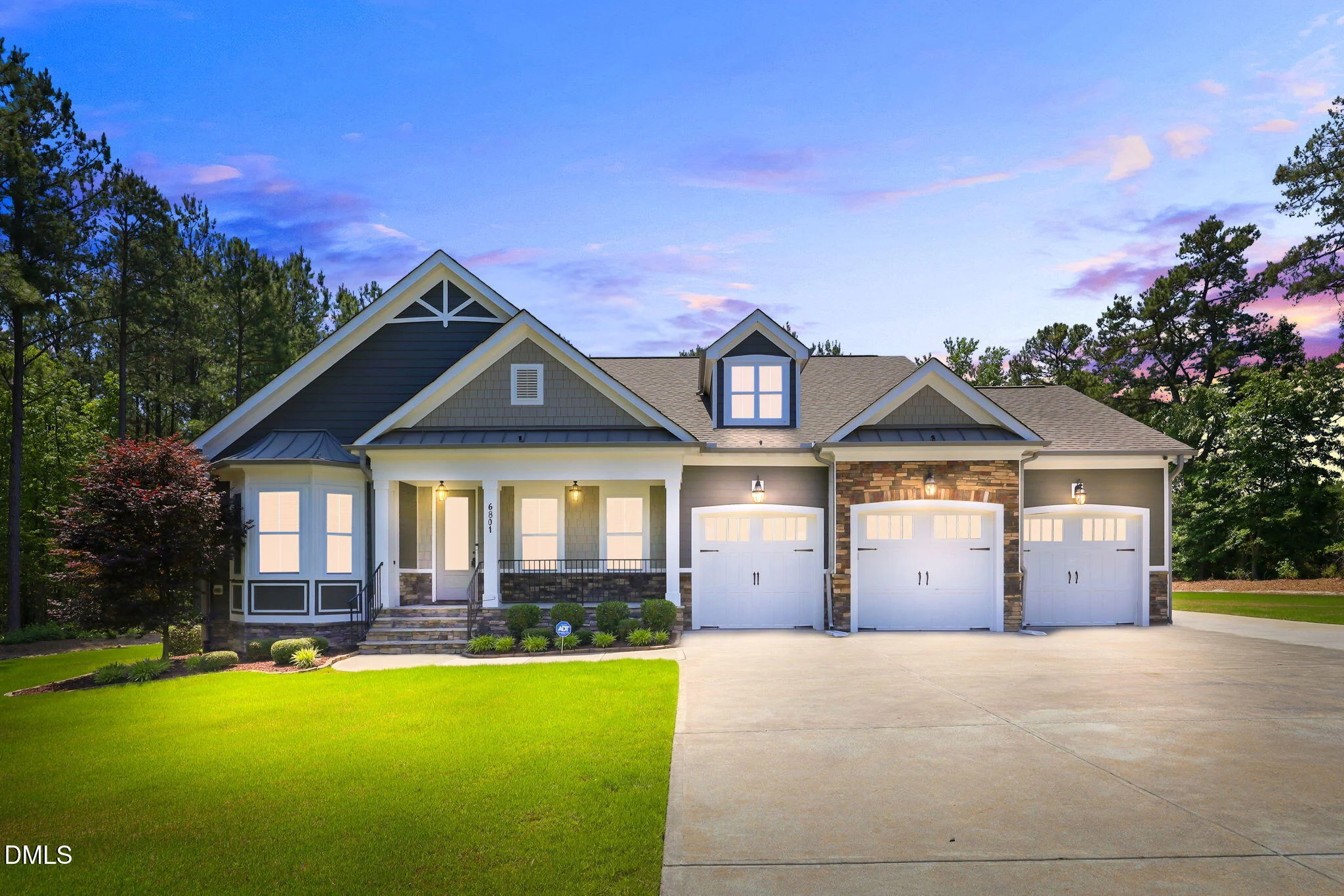 6801 Blazing Sunset Trail