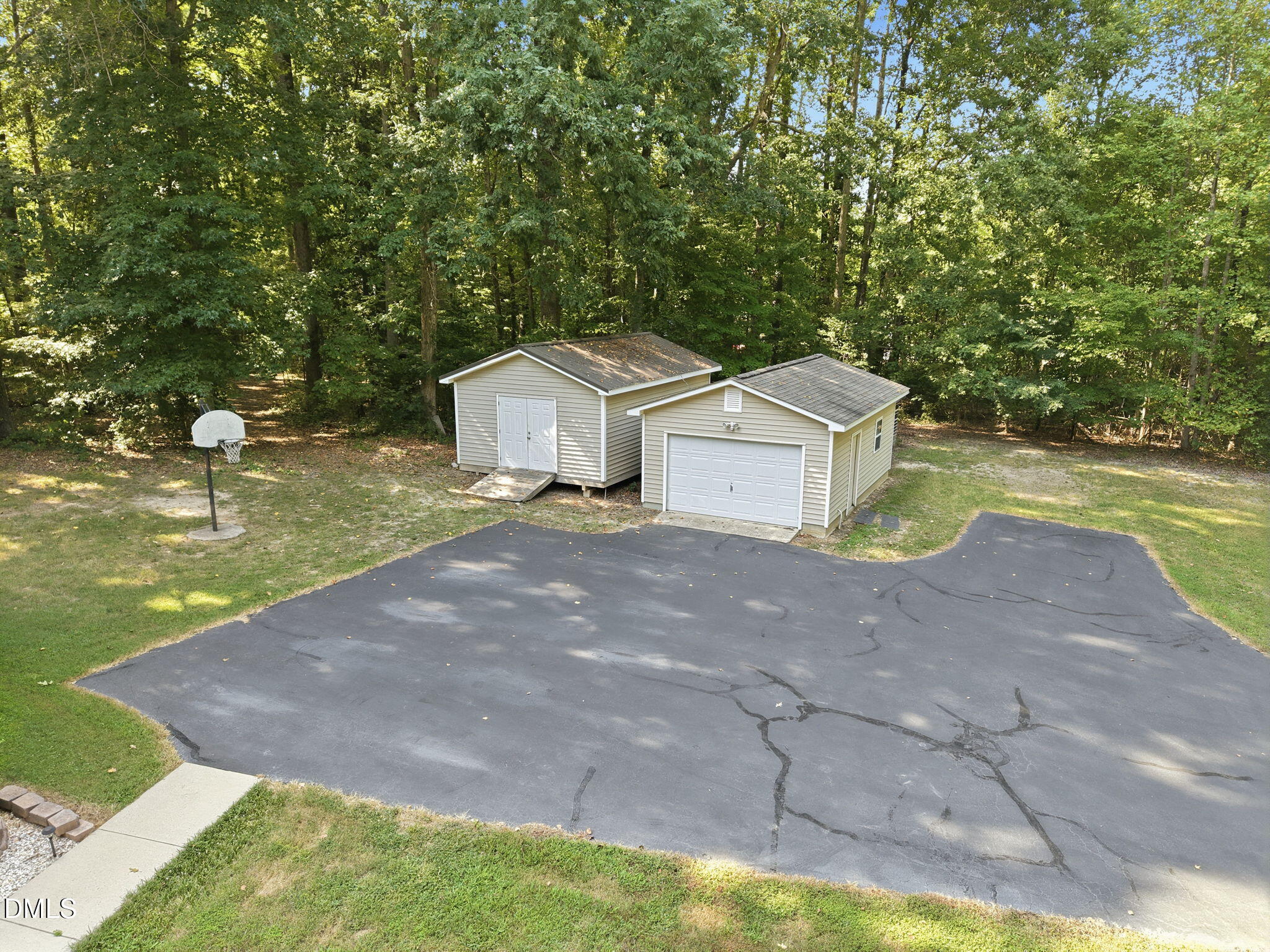 946 Cooke Road