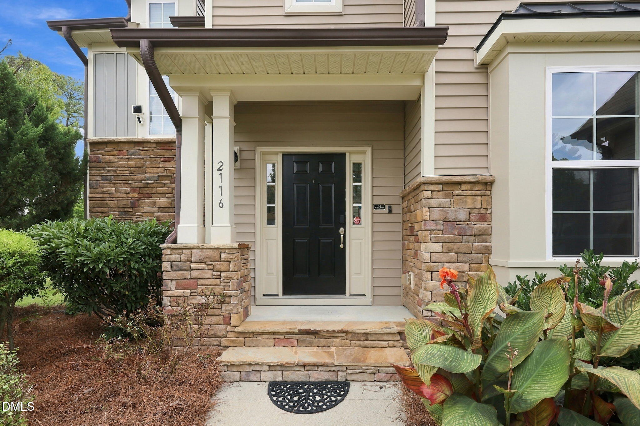 2116 Hemlock Hill Drive