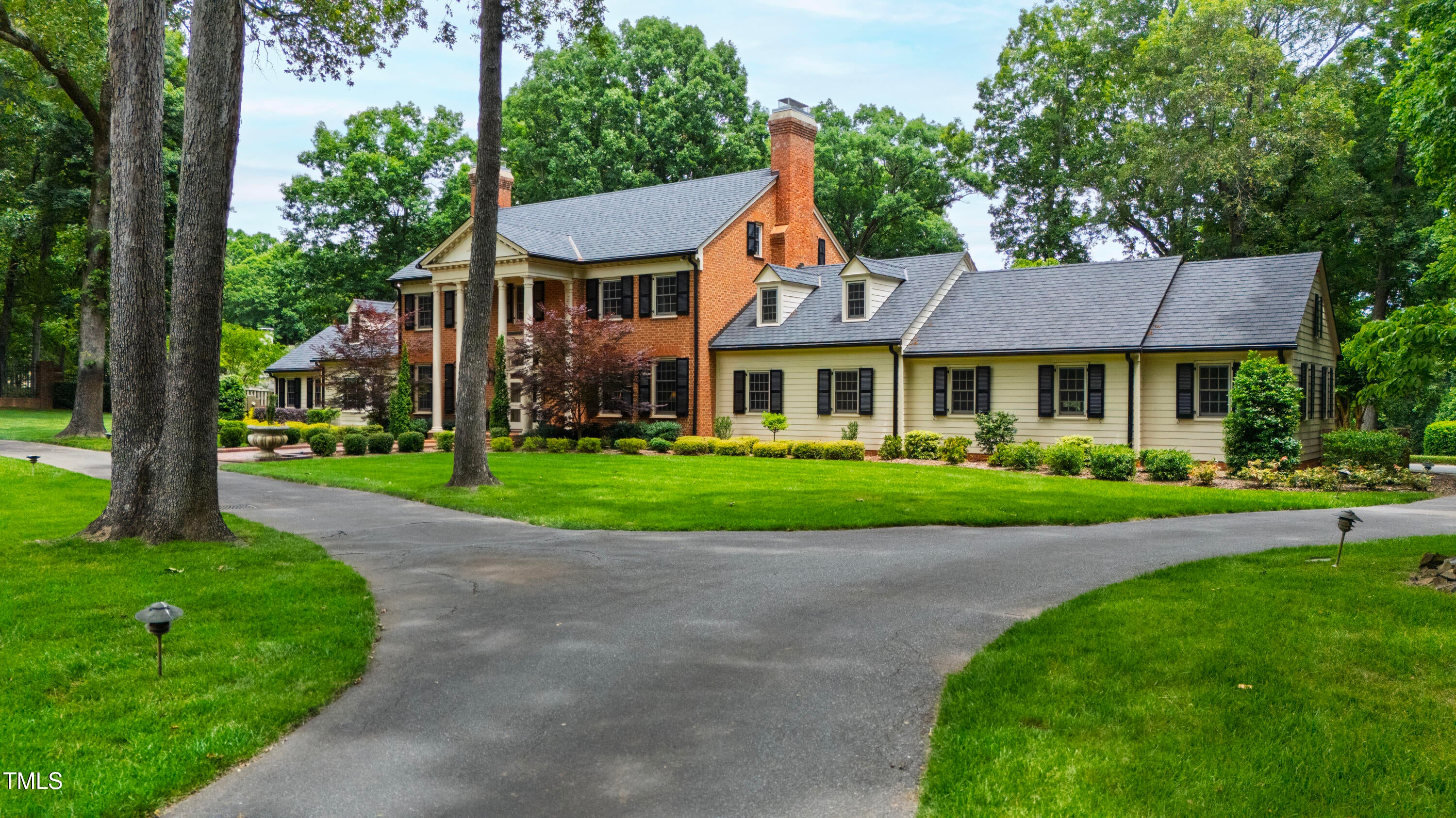 820 Kenmore Road