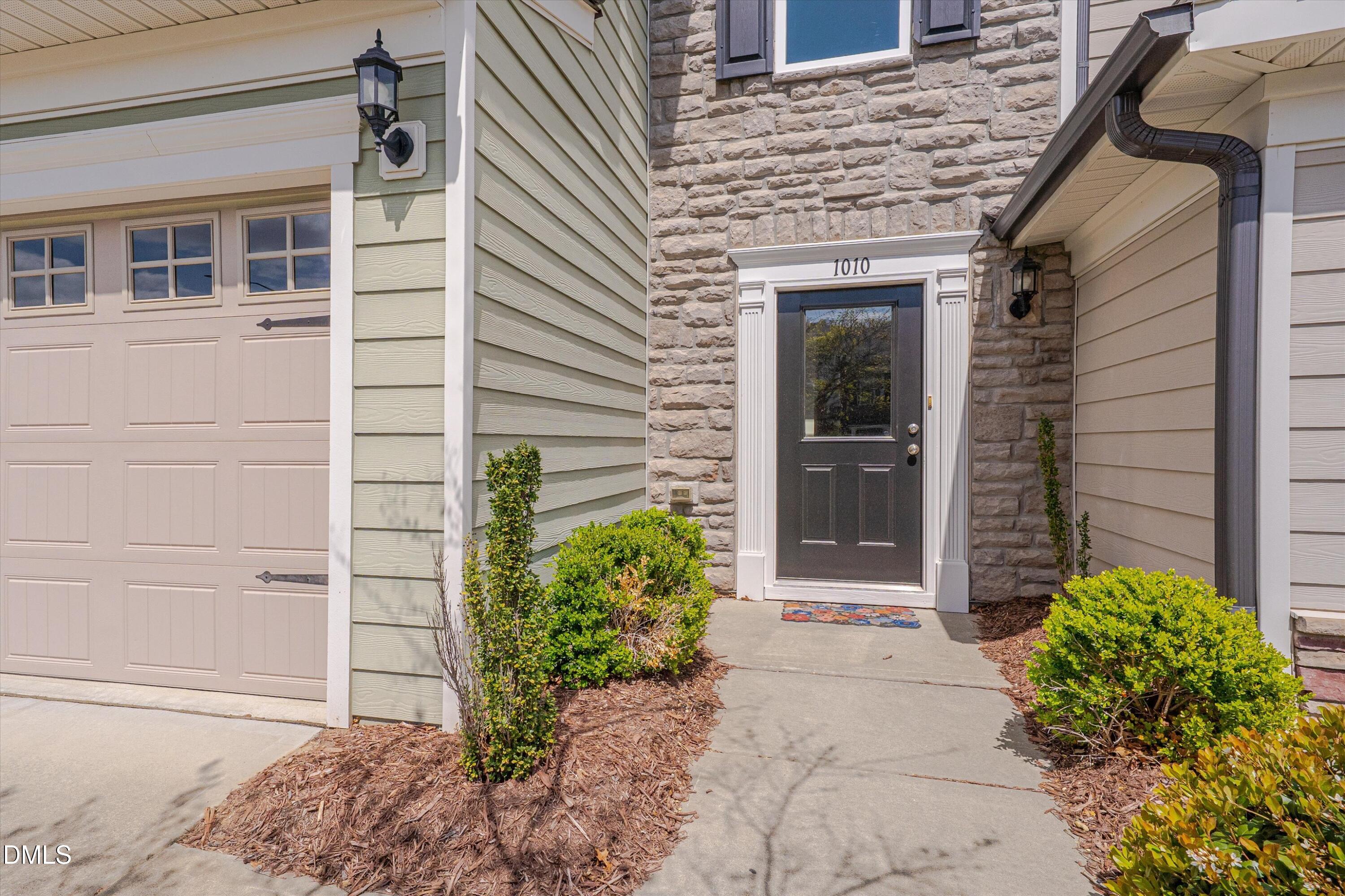 1010 Laceflower Drive