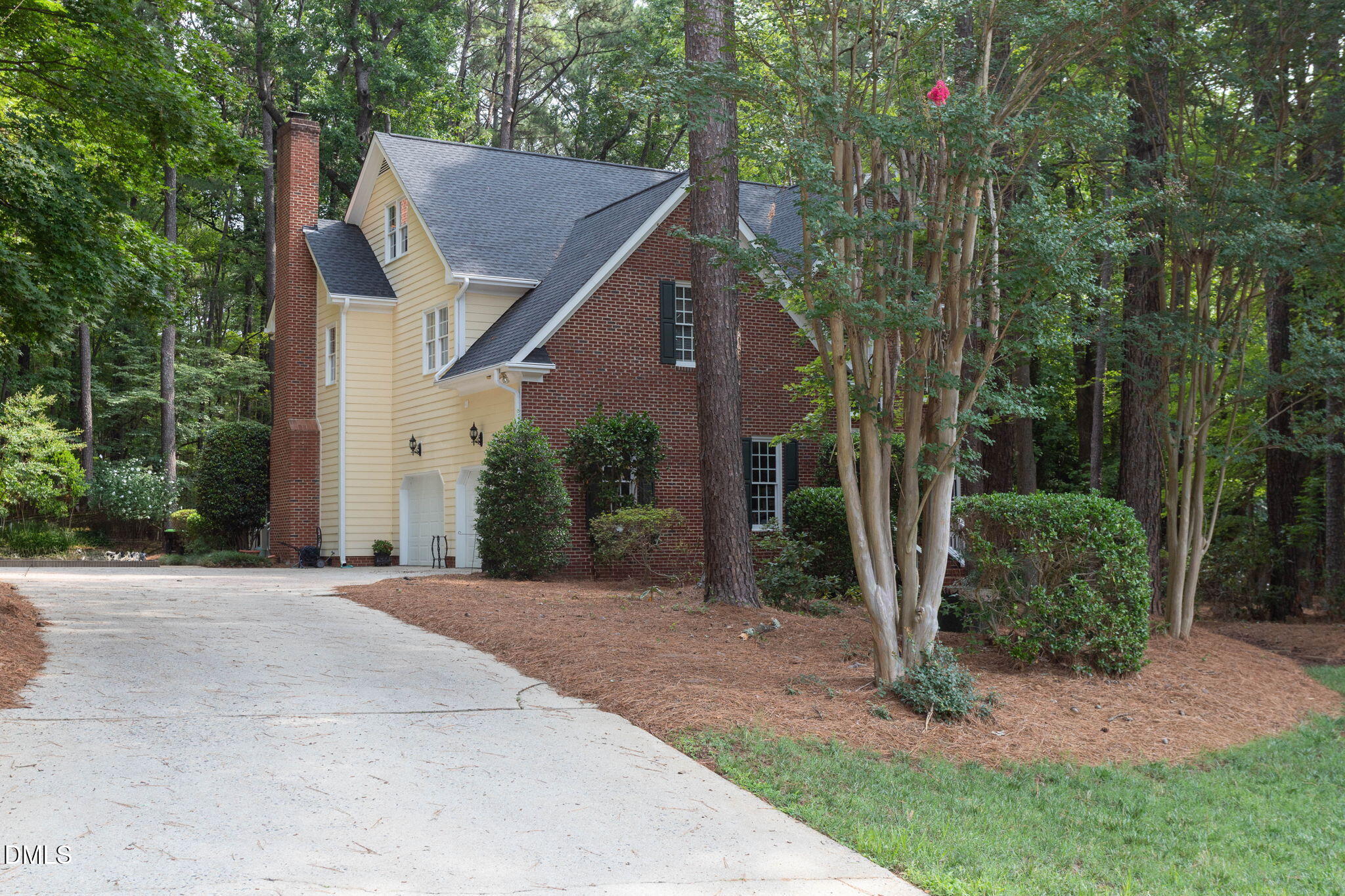 909 Oak Creek Road