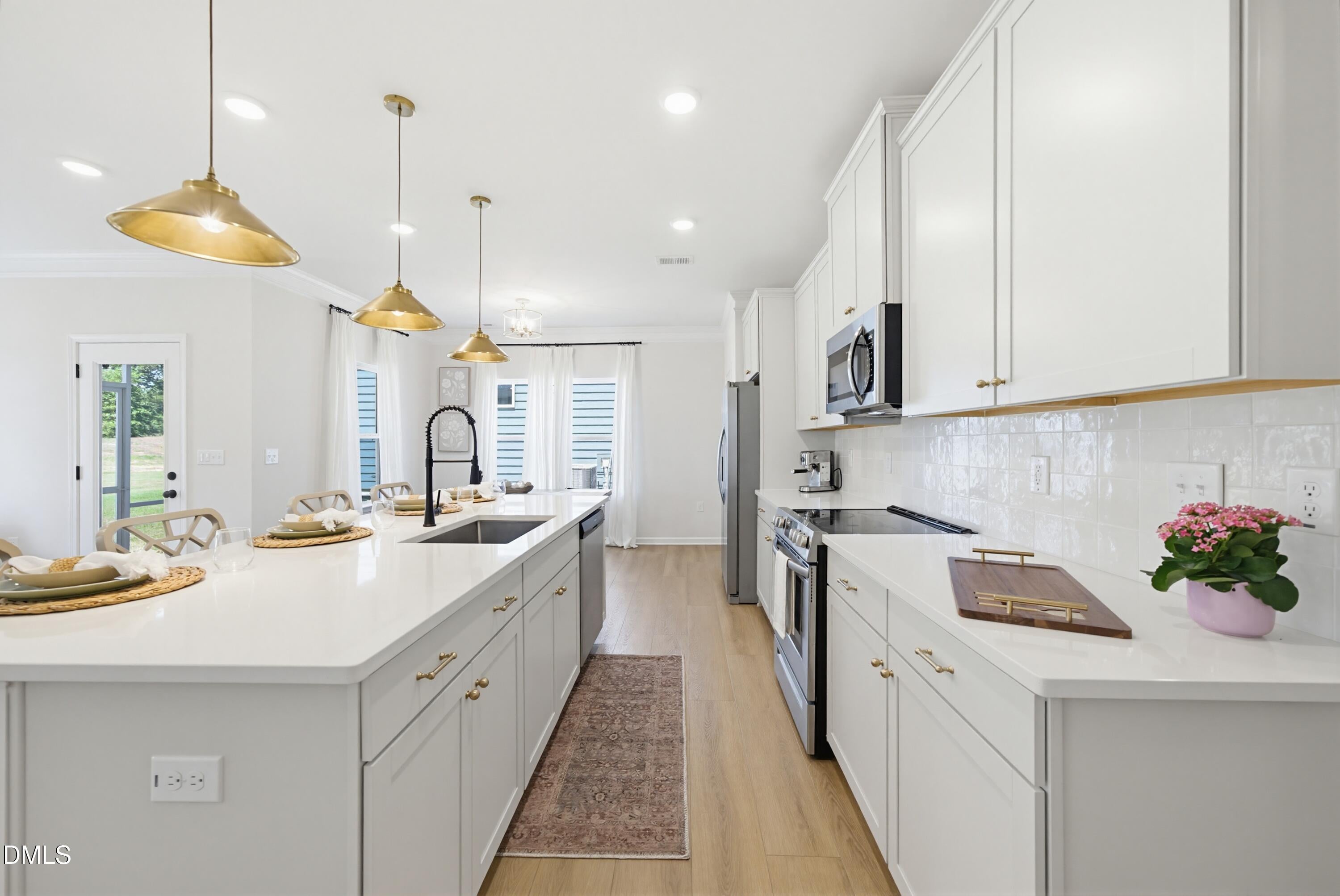 75 Commons Circle