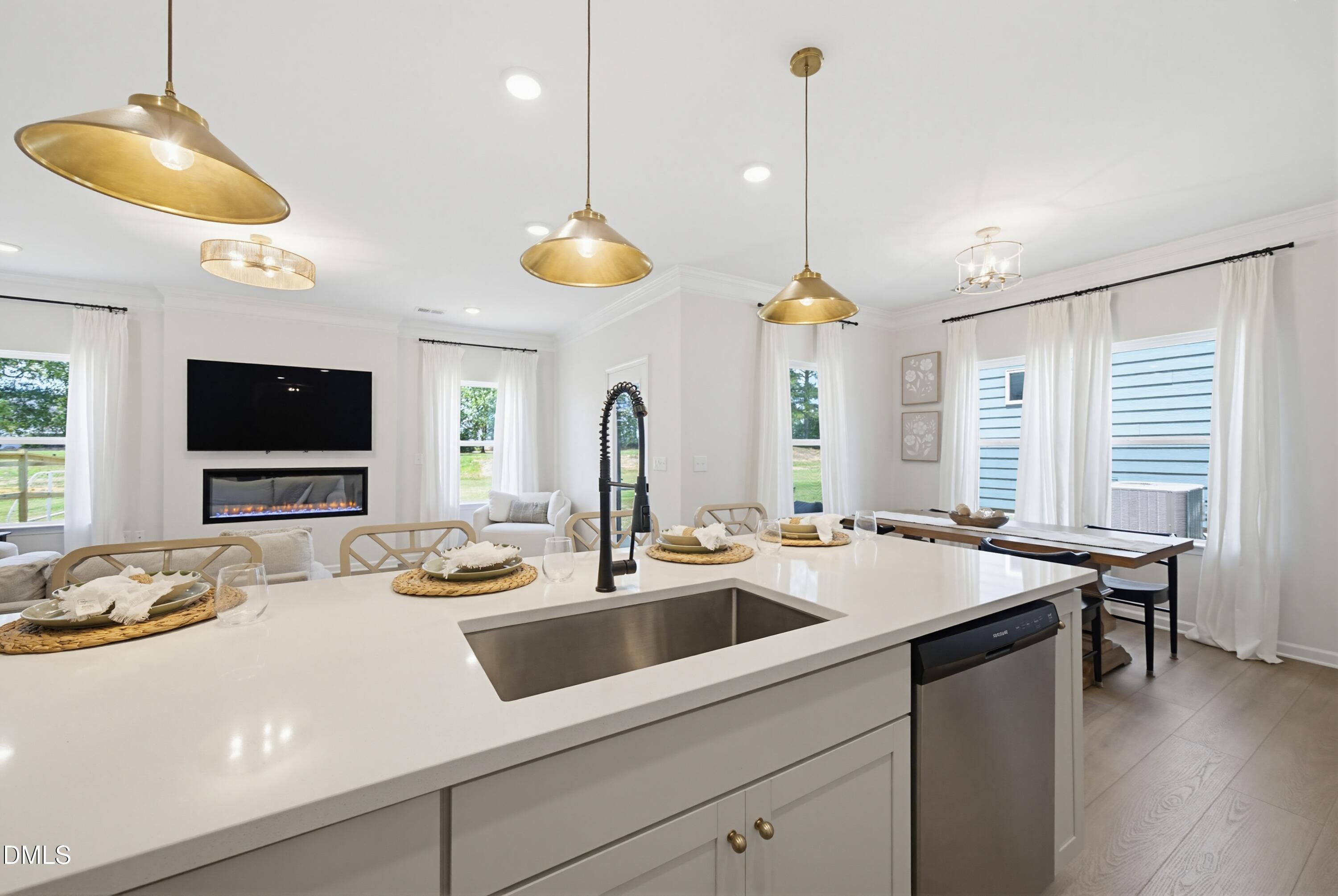 75 Commons Circle