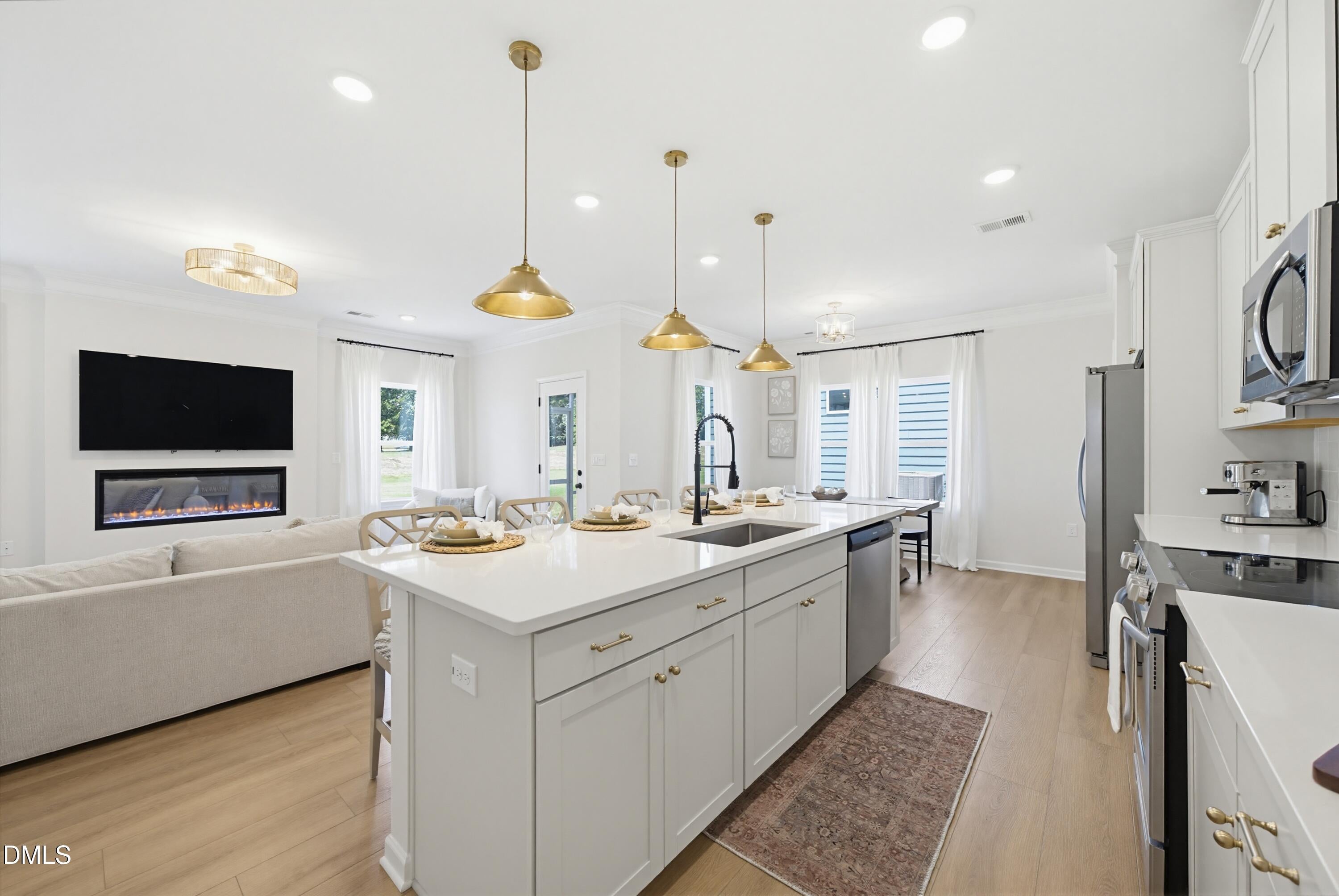 75 Commons Circle
