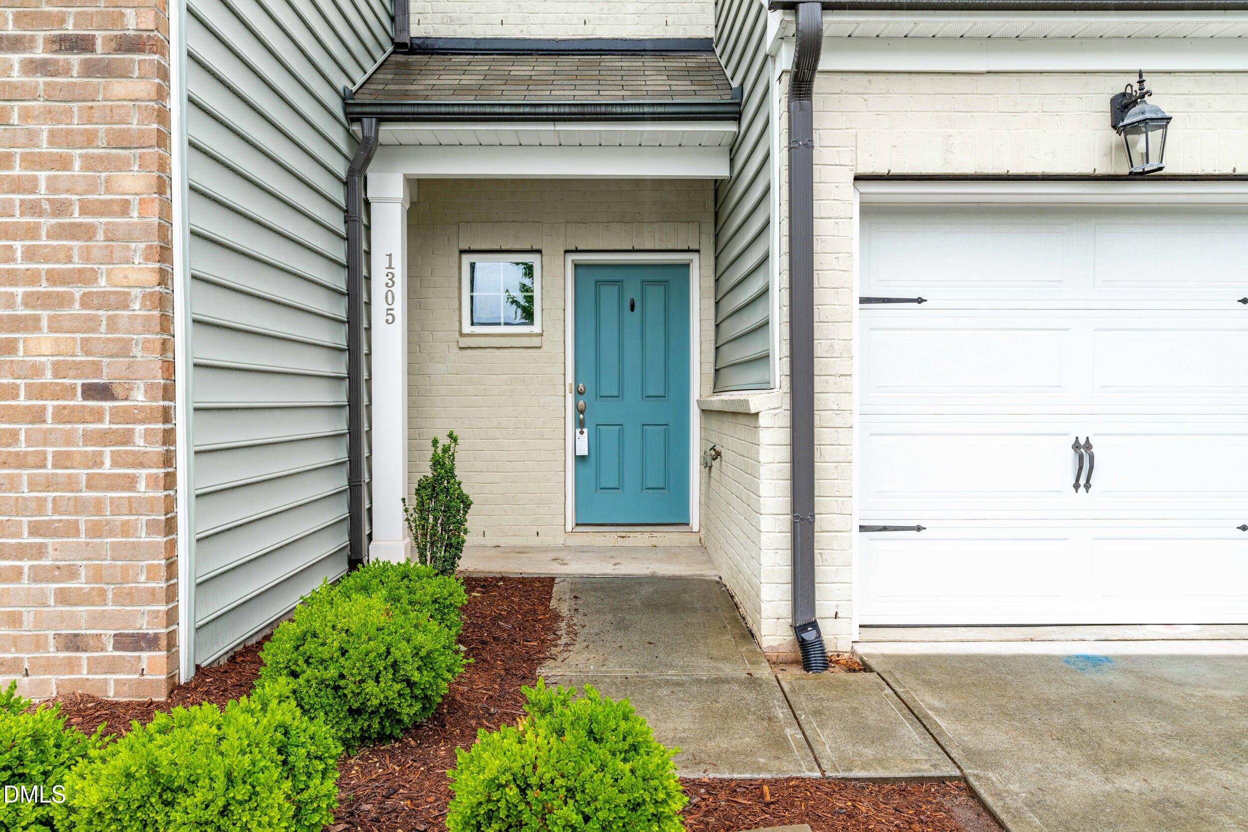 1305 Fitchie Place