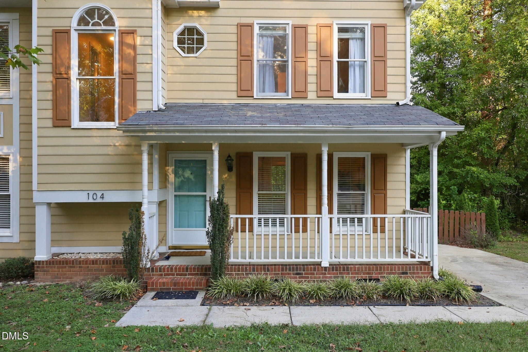104 Forestchase Court