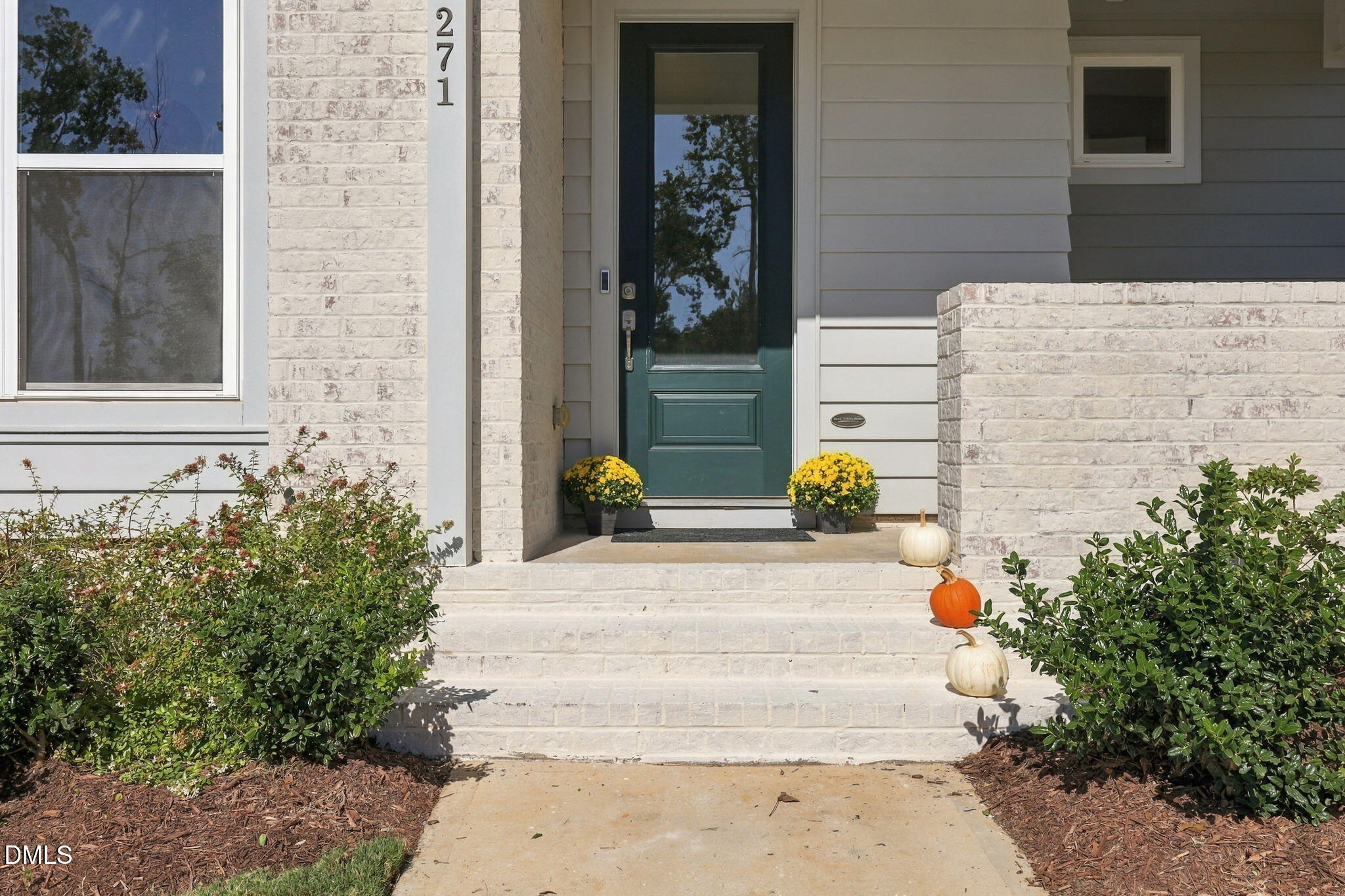 271 Parkland Drive