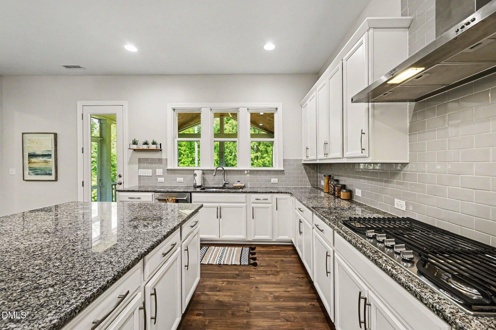 724 Peninsula Forest Place