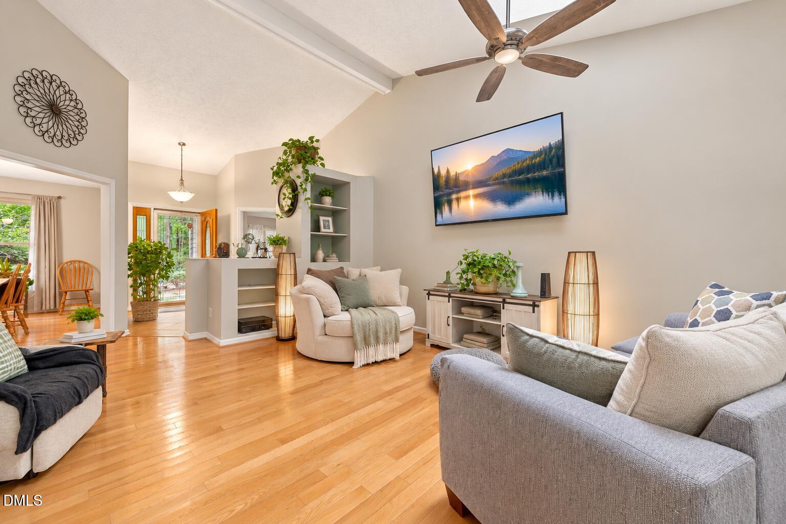 573 Broadmoor Court