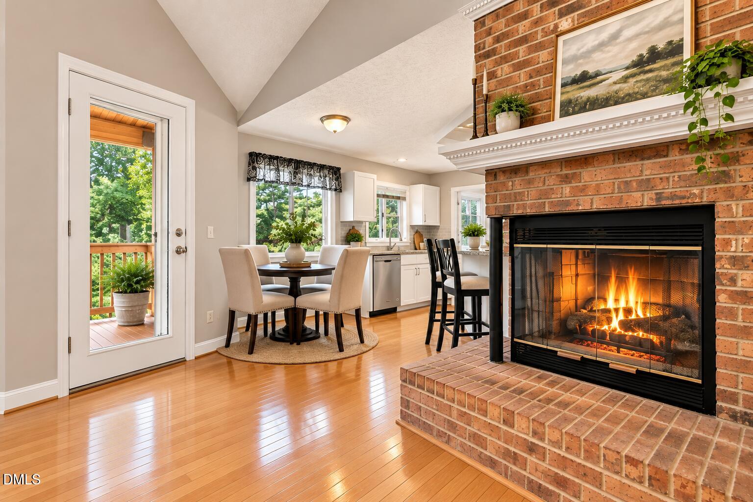 573 Broadmoor Court
