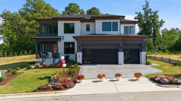 705 AHAD CT, APEX, NC 27523 - Image 7da2352a5f78abf6aede8c142ff46cfc/1065726196