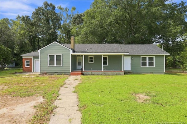 506 STETSON ST, CLINTON, NC 28328 - Image 7dac1149fa616b80bd8d0ffd601843a1/2228614898