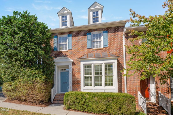 200 GREENVIEW DR, CHAPEL HILL, NC 27516 - Image 7dc0cf09690902bdaa02d75e0d3bbc7f/2688732905