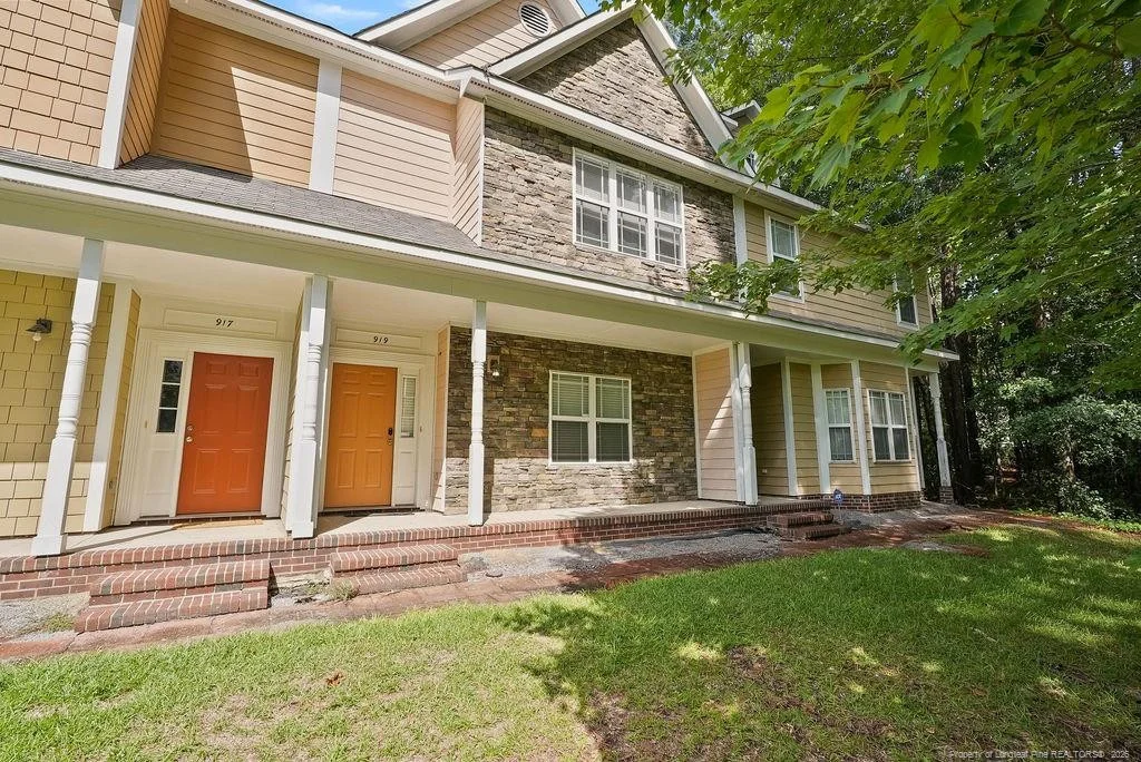 919 Cora Lee Drive