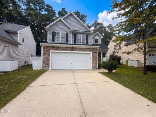 8213 MARSHALL BRAE DR, RALEIGH, NC 27616 - Image 7deeb3c6f23b4339479aea990fd0ee5c/752155384