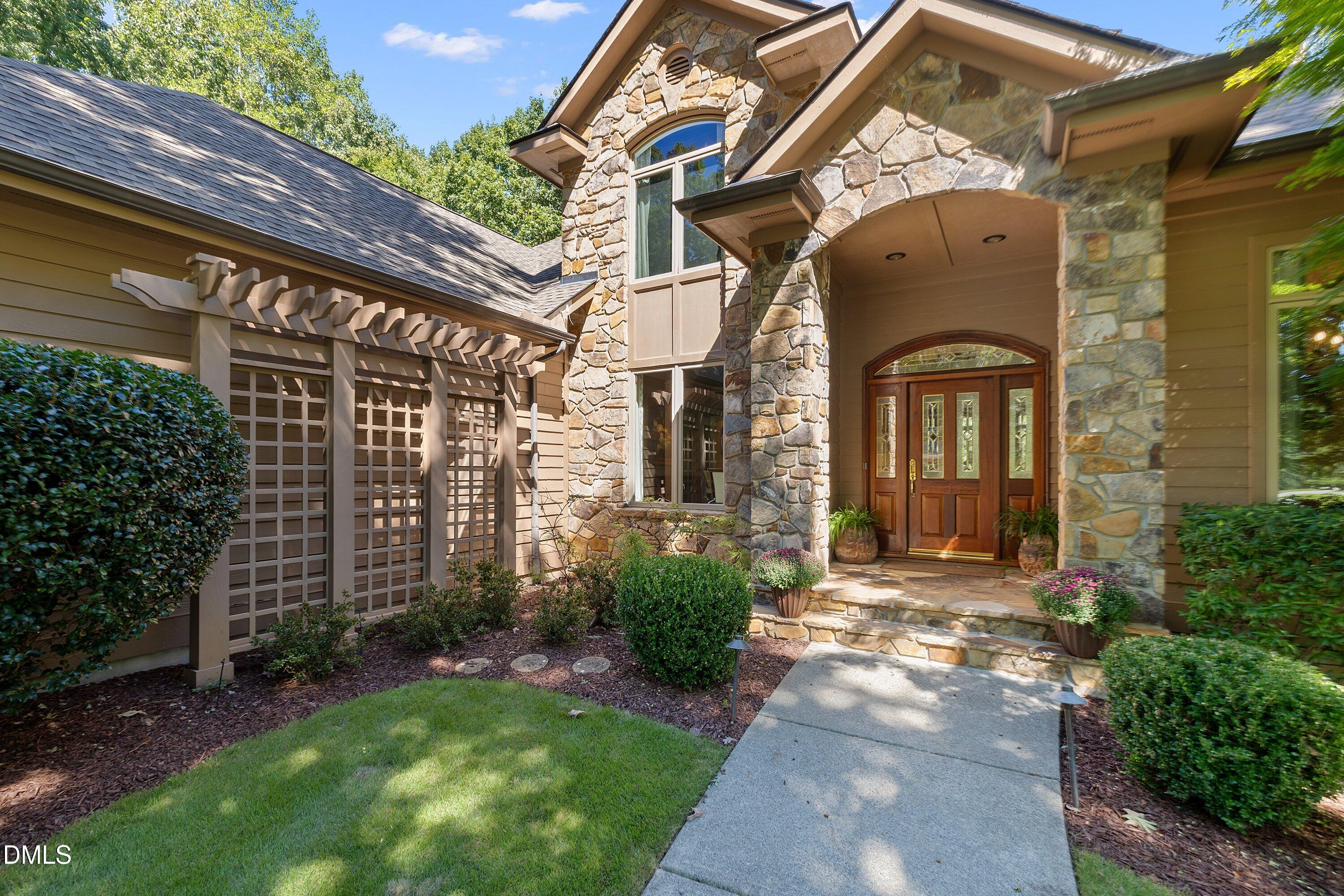 4604 White Chapel Way