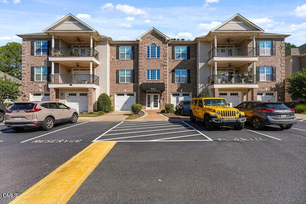 820 ASTRON LN UNIT 104, FAYETTEVILLE, NC 28314 - Image 7e9c61b206843b2e80754e7d7fb4a13b/1352686827