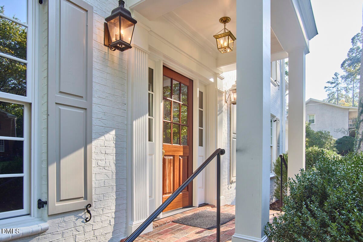 3706 Darwin Road