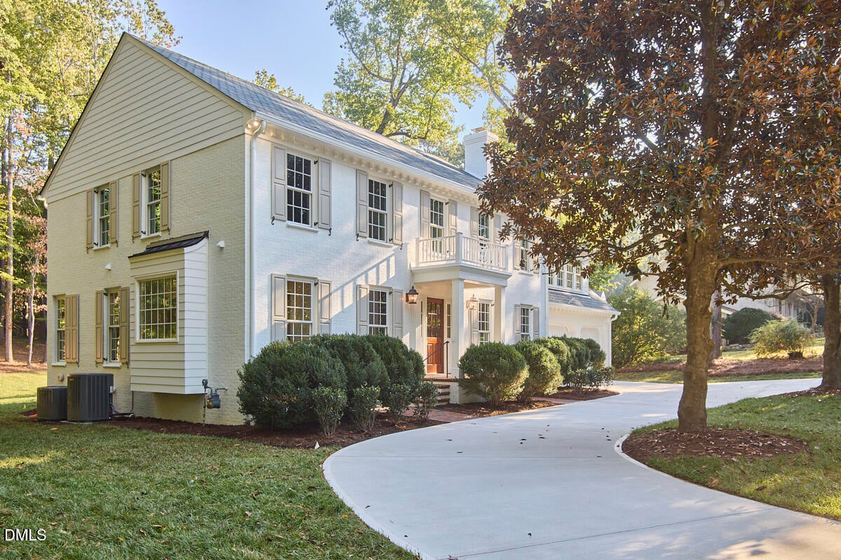 3706 Darwin Road