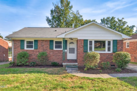 Photo of 2202 Tuscaloosa Street, Greensboro, NC 27401 (MLS # 10194286)