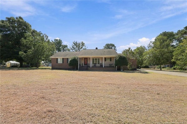 208 NIELSEN DR, FAYETTEVILLE, NC 28306 - Image 7fadd990eb620936f888962ec4e700ba/1793628743