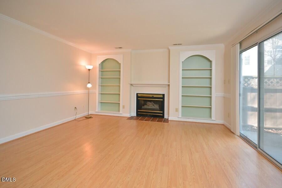 425 Summerwalk Circle