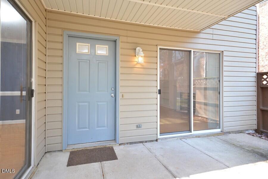 425 Summerwalk Circle
