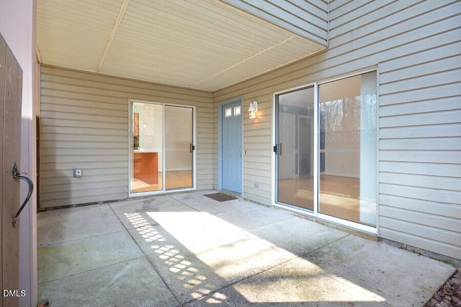 425 Summerwalk Circle