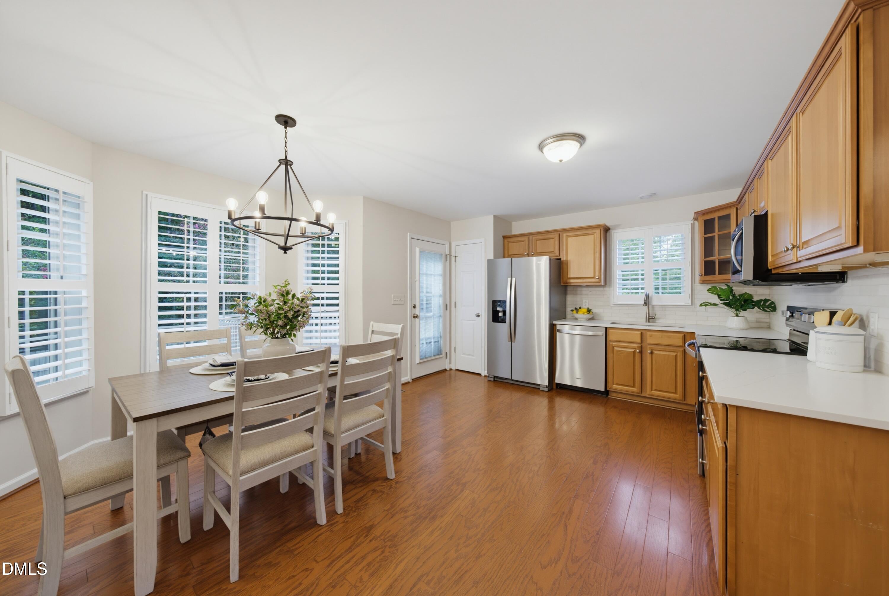 3819 Ridgewood Drive