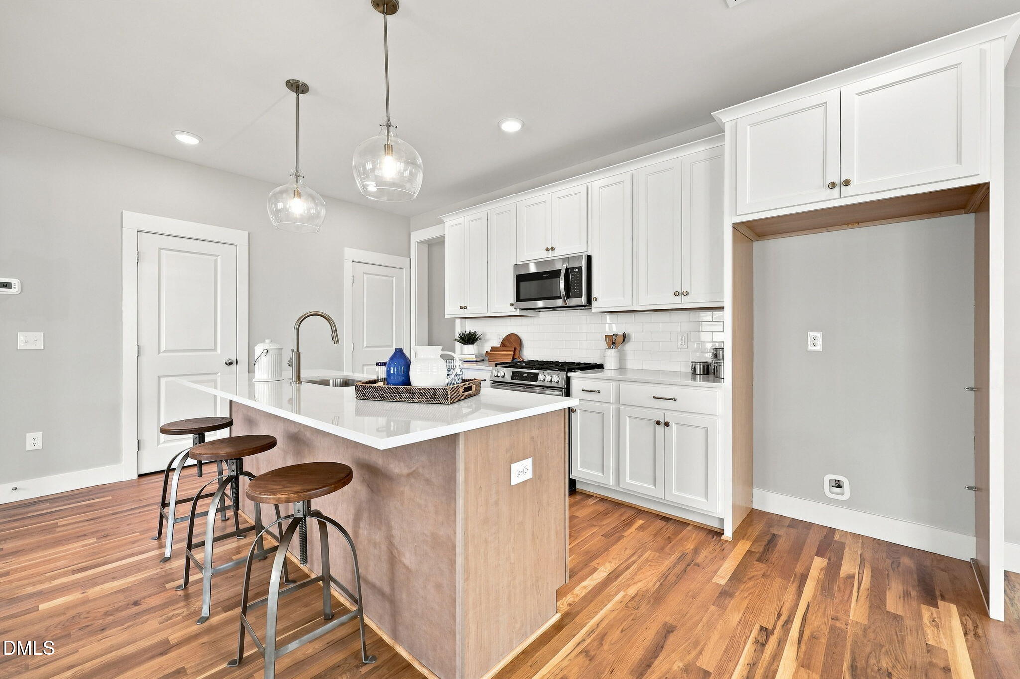 1816 Lumineer Lane