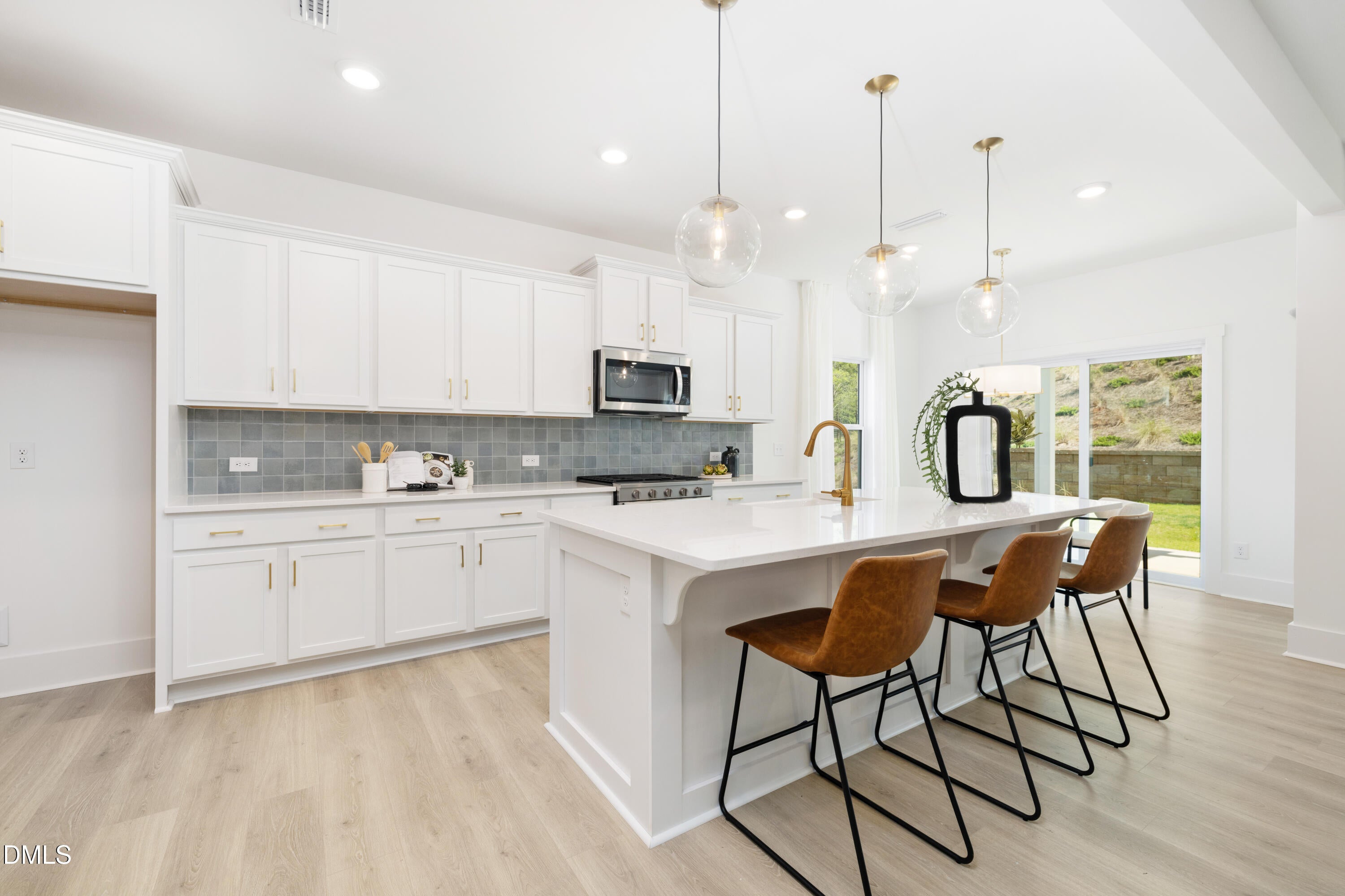 115 Freemont Avenue 375