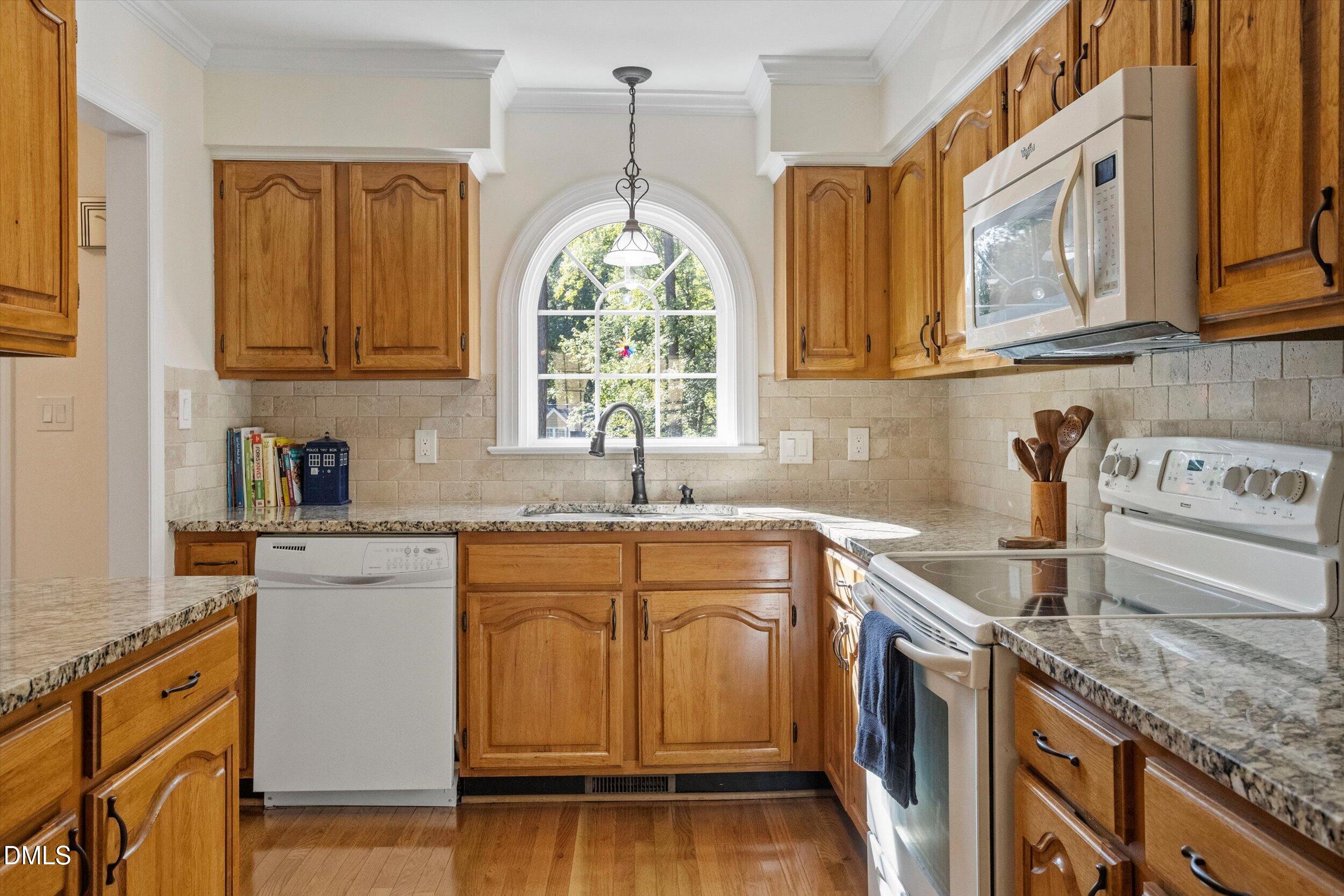 6707 Queen Annes Drive