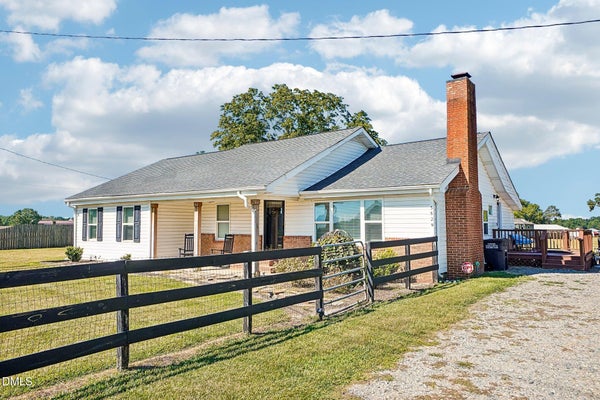 5829 CHRISTIAN LIGHT RD, FUQUAY VARINA, NC 27526 - Image 819e64d49b80b8ffc8e072e5d028d451/1351792711