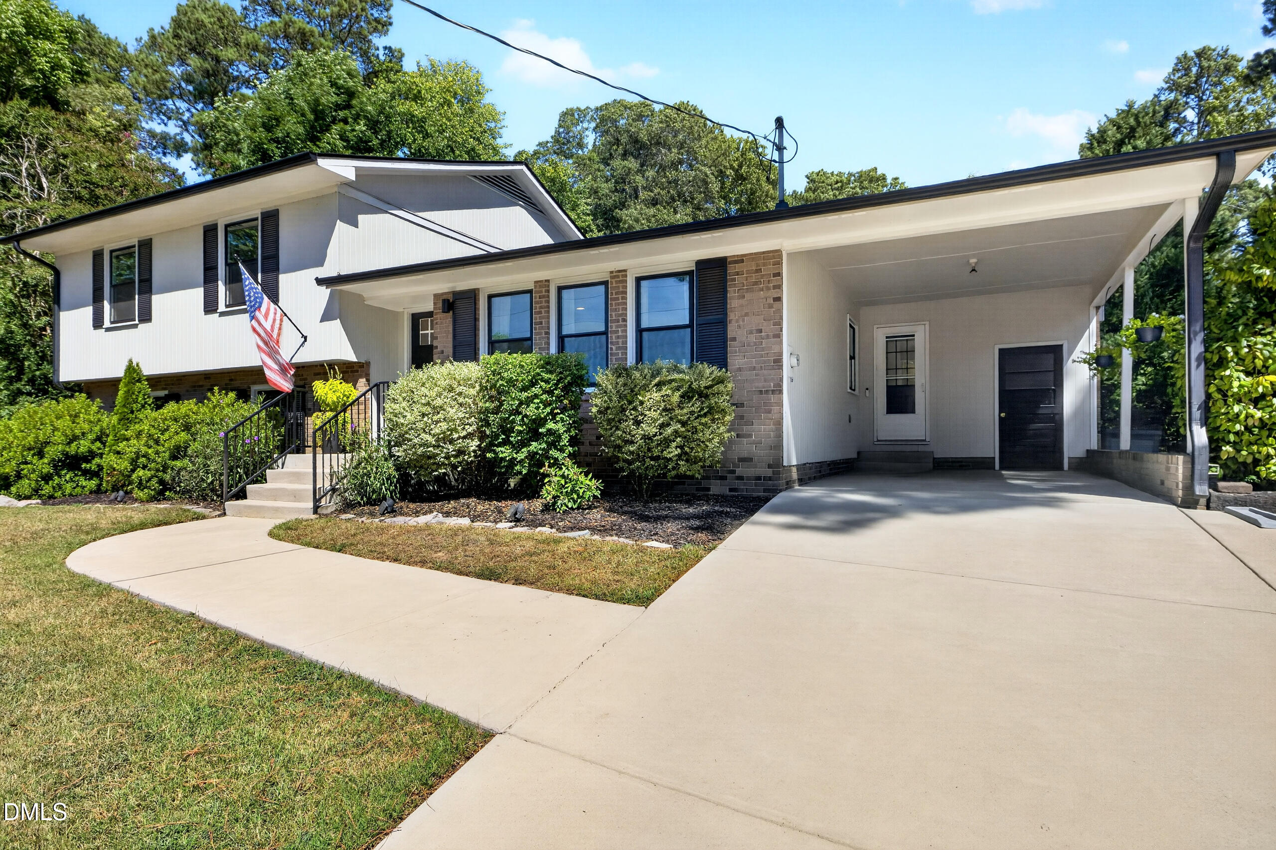 1403 Maple Avenue