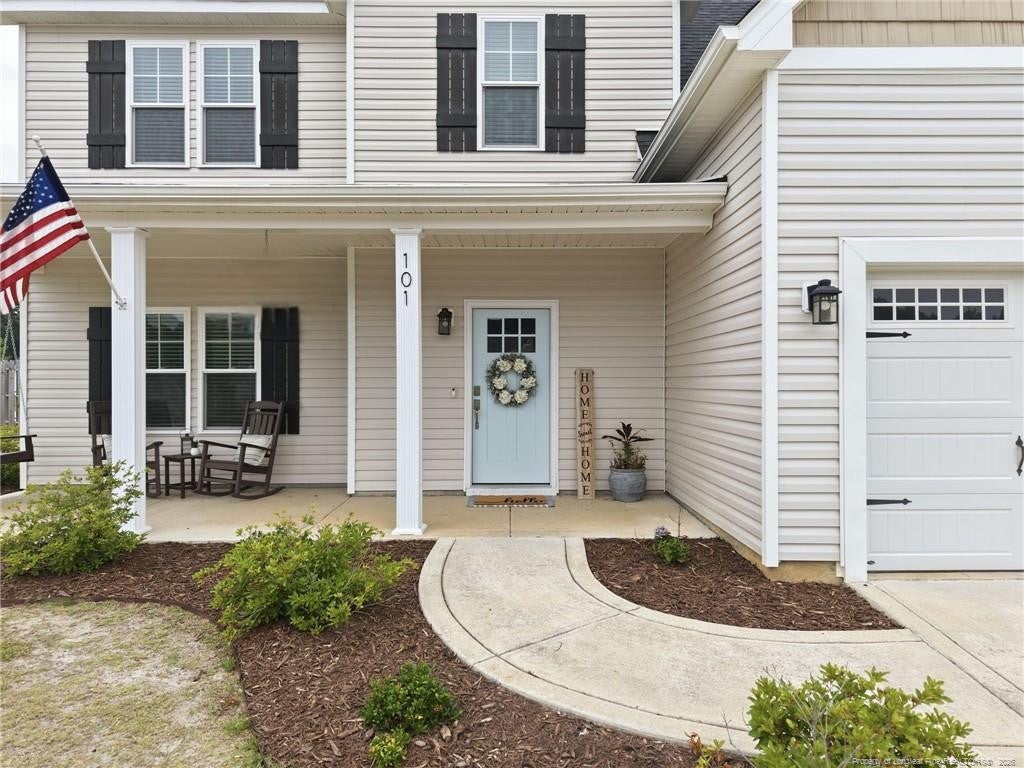 101 Woodford Lane