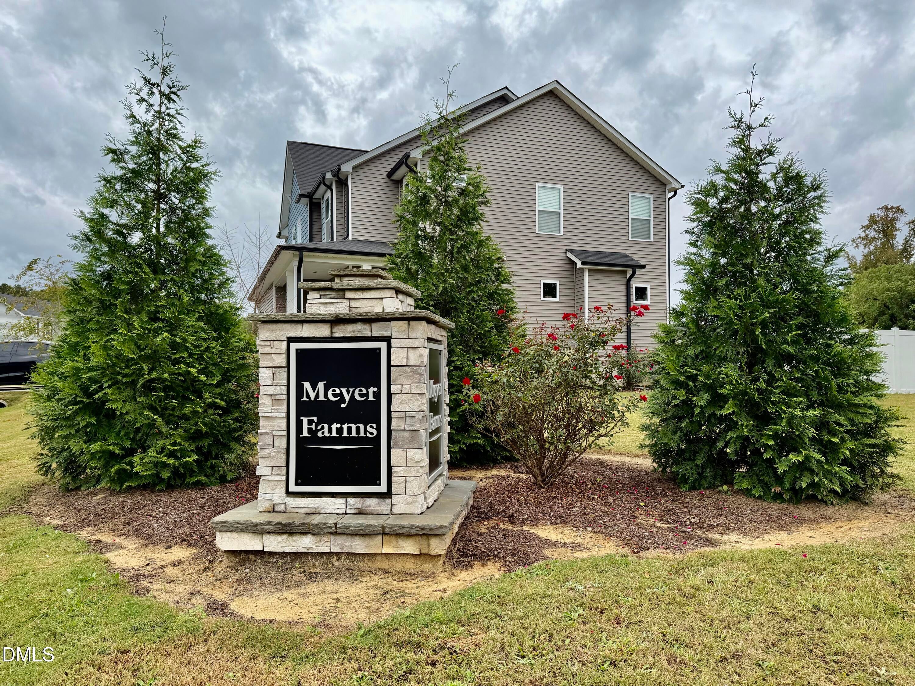 453 Queenstown Drive