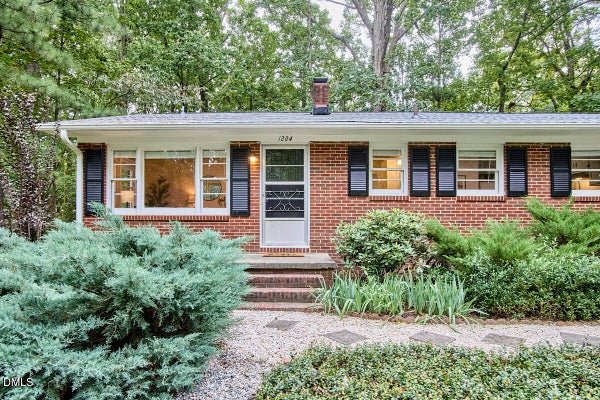 1204 E OAK DR, DURHAM, NC 27712 - Image 82f0eb4682a3a27d7249a28fa37f6878/1314147554