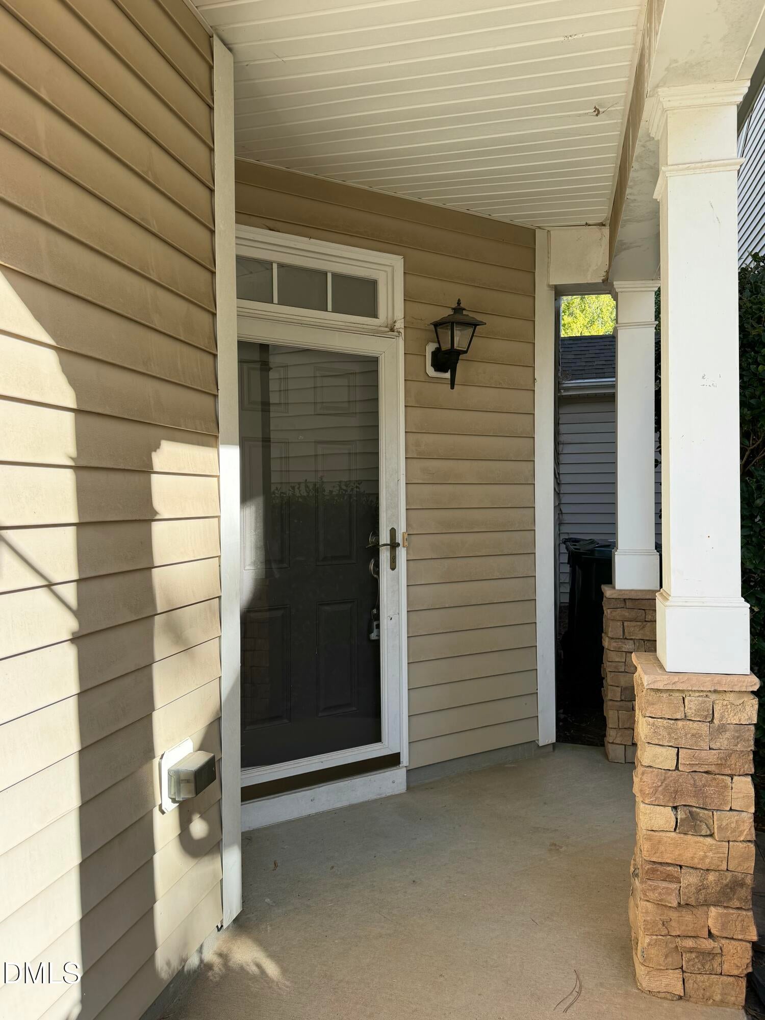 8502 Pillar Gate Lane
