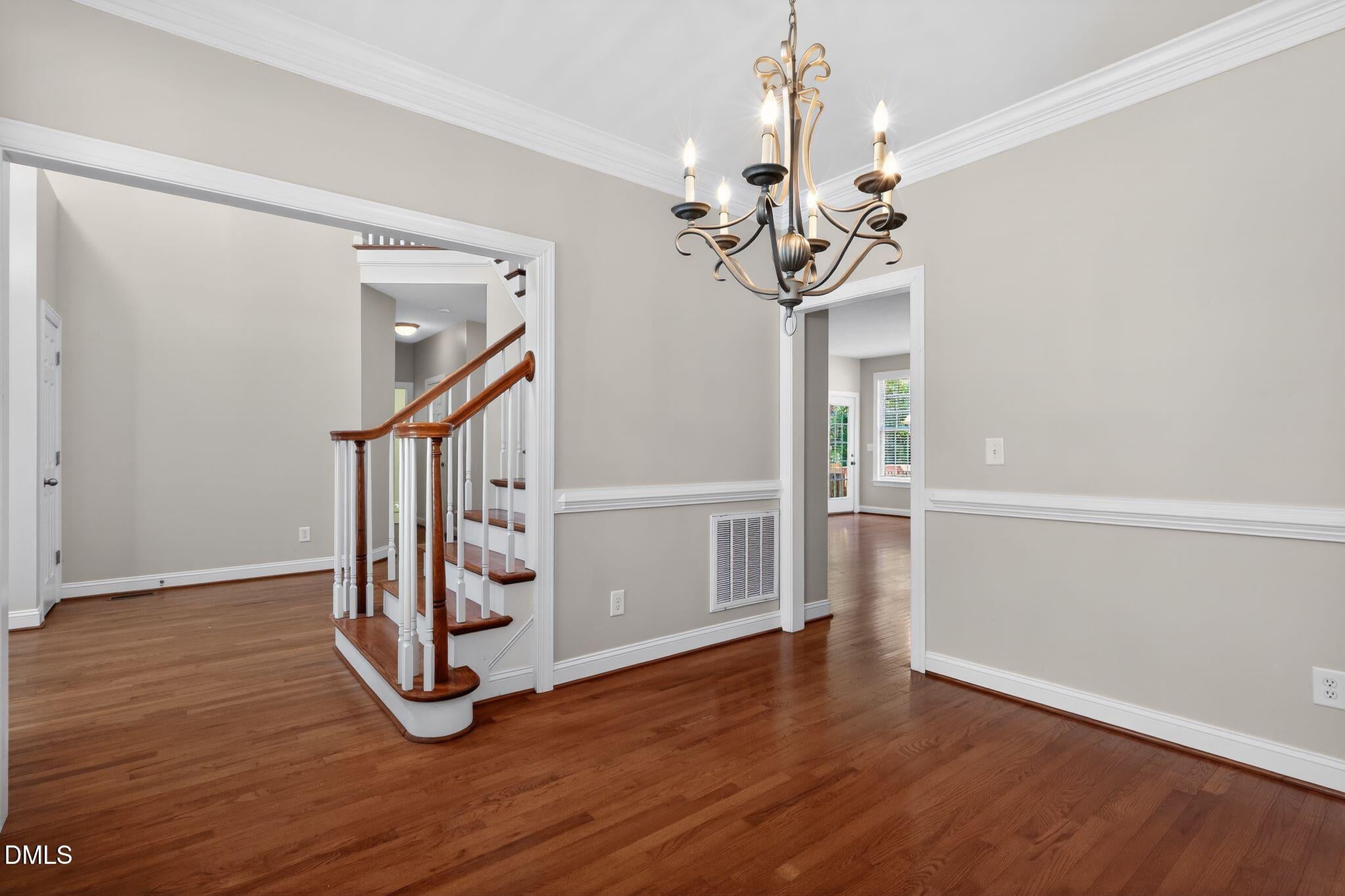 370 Long View Drive